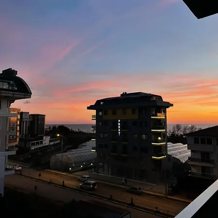 Apartamento Light Kargicak,